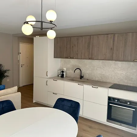Апартаменти Elegant Escape In - Walk To And Old Town Антіб