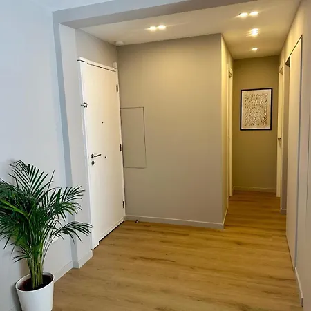 Elegant Escape In - Walk To And Old Town *